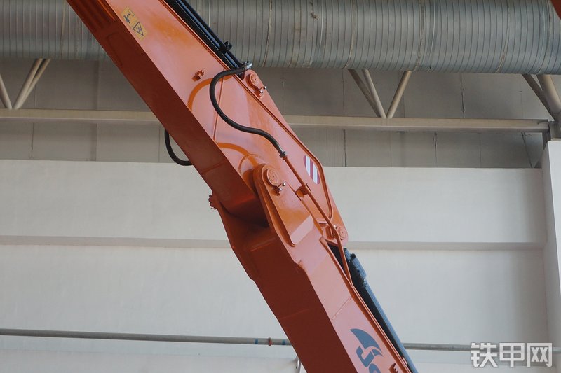 詹阳重工JYL615F挖掘机展会( )