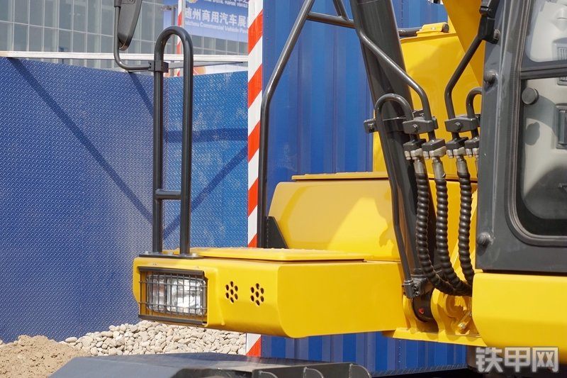 柳工CLGW915E挖掘机展会( )