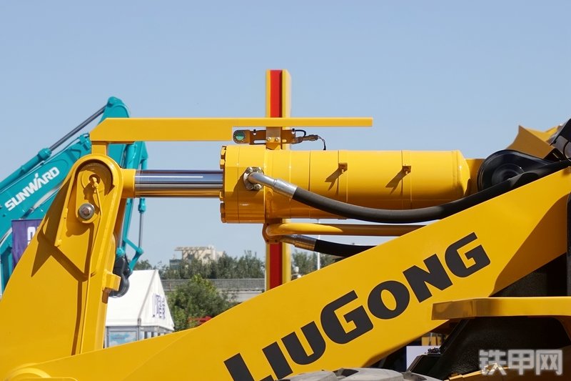 柳工CLG862H装载机展会( )