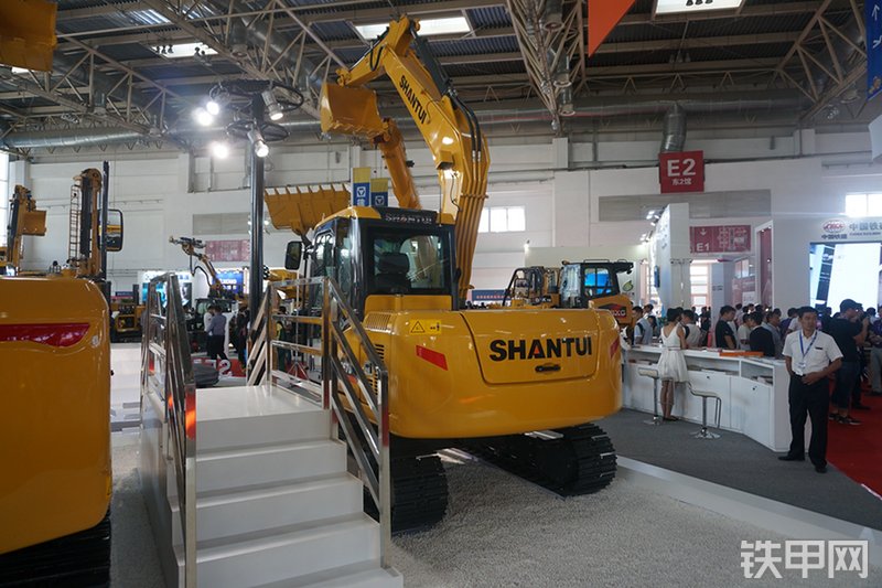 山推SE70-9挖掘机展会( )