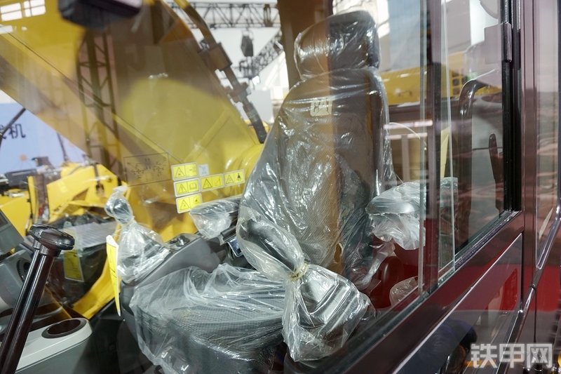 卡特彼勒349D2L液压挖掘机局部