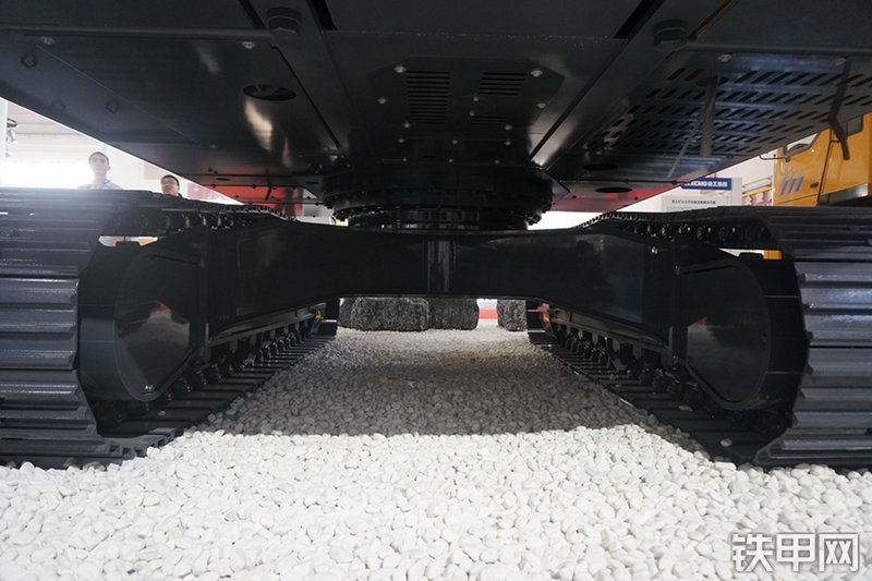 徐工XE215D挖掘机展会( )