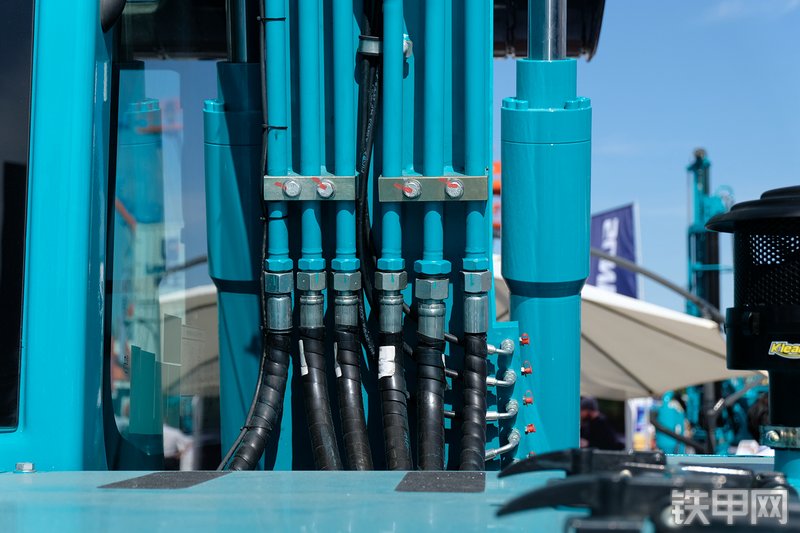 山河智能SWE100E挖掘机展会( )