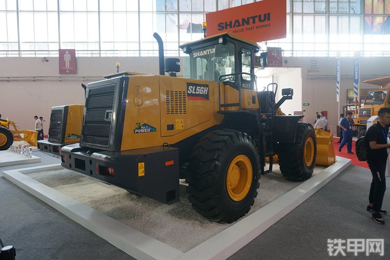 山推SL56H装载机展会( )