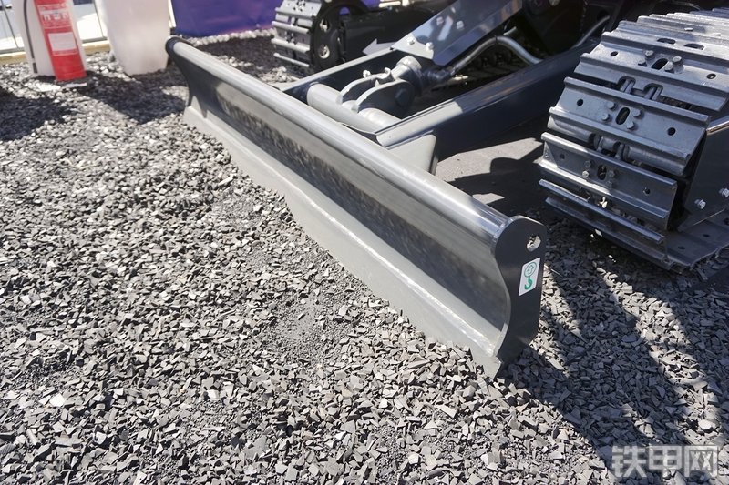 柳工CLG9035E挖掘机展会( )