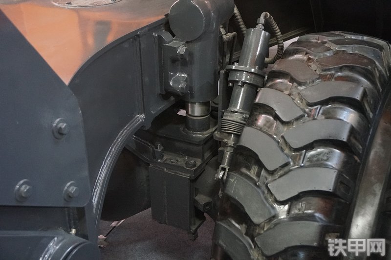 詹阳重工 JYL621F挖掘机展会( )