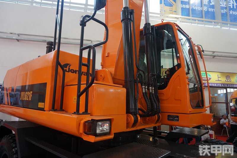 詹阳重工 JYL621F挖掘机展会( )