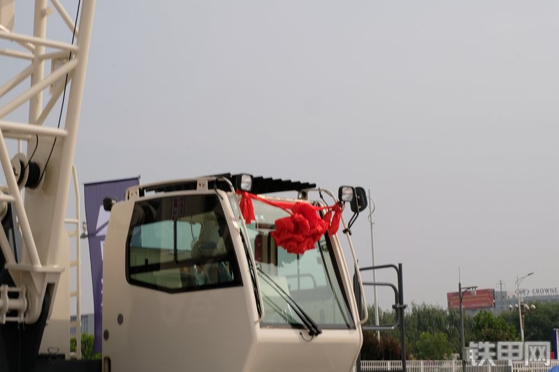 国机重工GWC200起重机展会( )