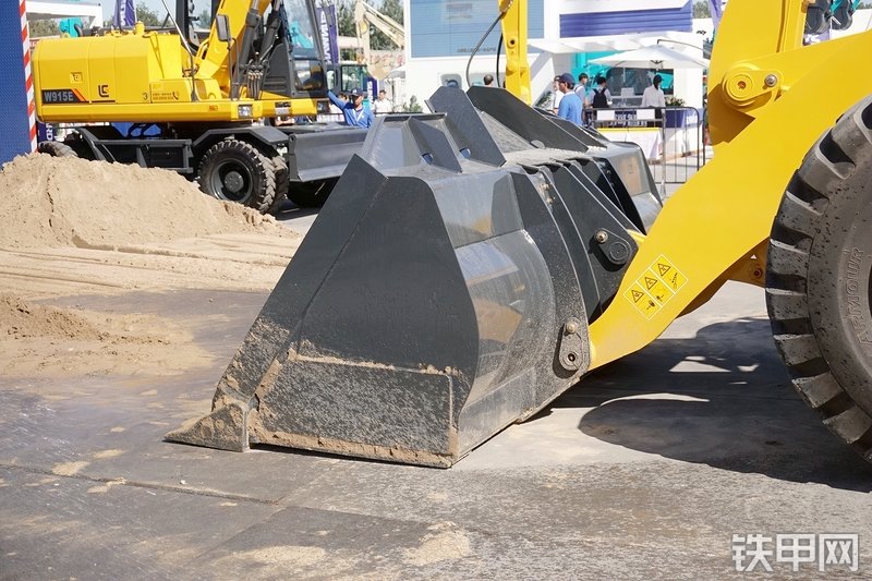 柳工CLG862H装载机展会( )