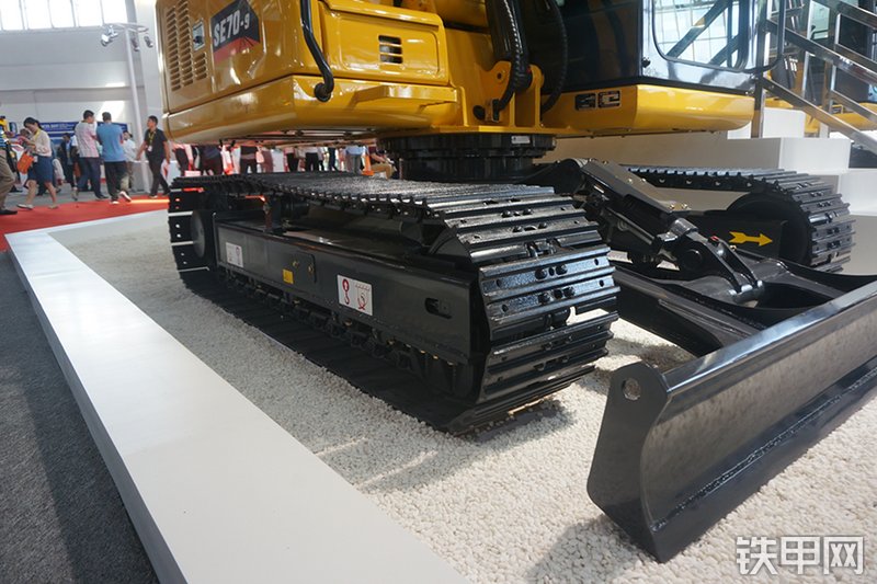 山推SE70-9挖掘机展会( )