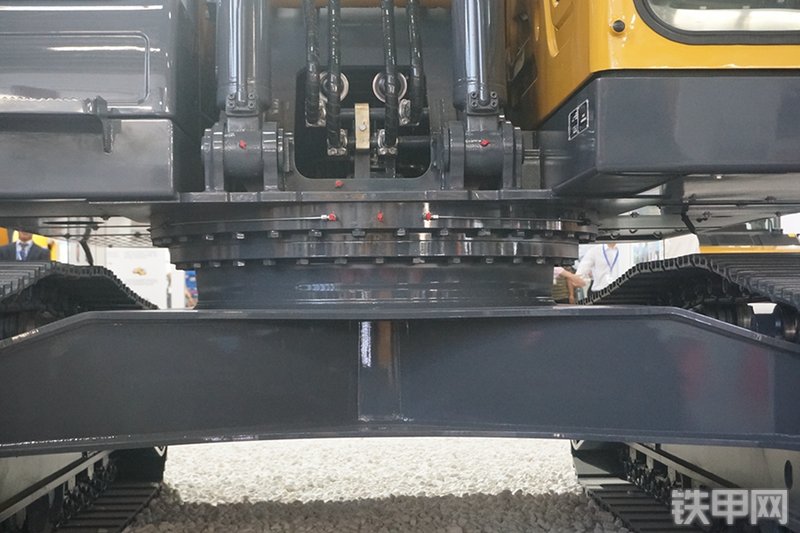 徐工XE215D挖掘机展会( )