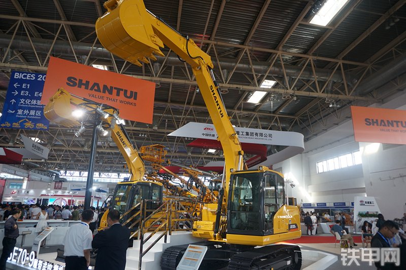 山推SE130-9挖掘机展会( )