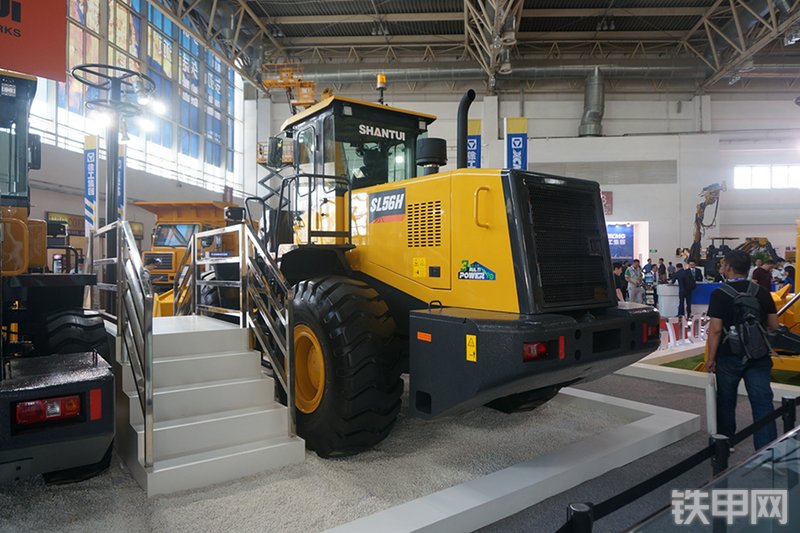 山推SL56H装载机展会( )