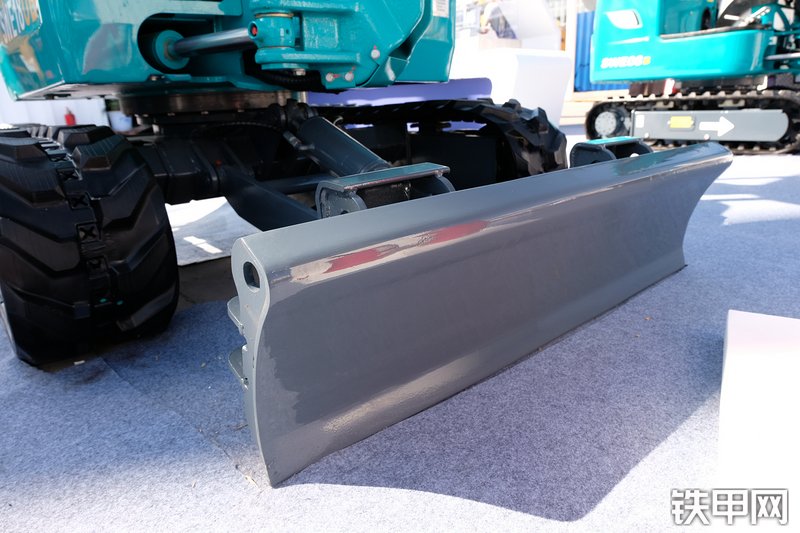 山河智能SWE18UB挖掘机展会( )