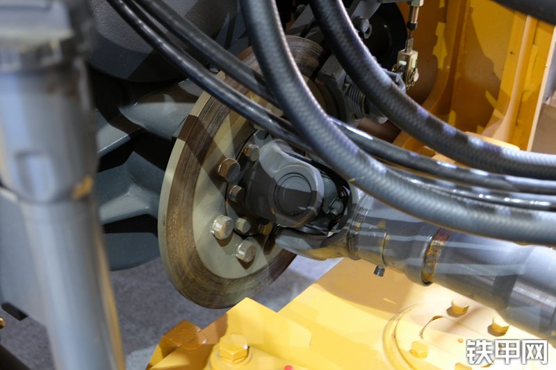 龙工LG855N装载机展会( )