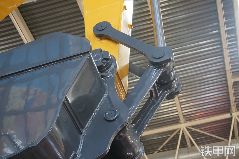 徐工XE215D挖掘机展会( )