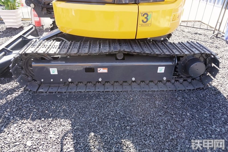 柳工CLG9035E挖掘机展会( )