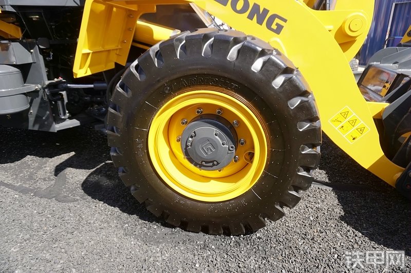 柳工CLG835H装载机展会( )