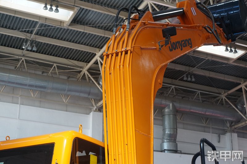 詹阳重工JYL6085挖掘机展会( )