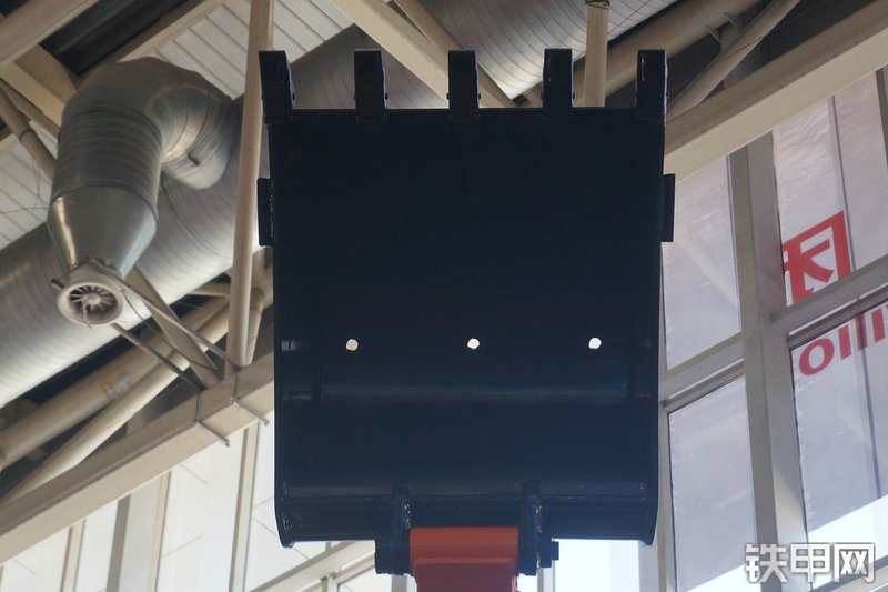 詹阳重工JYL6085挖掘机展会( )