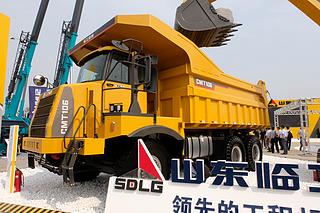 山东临工CMT106非公路自卸车