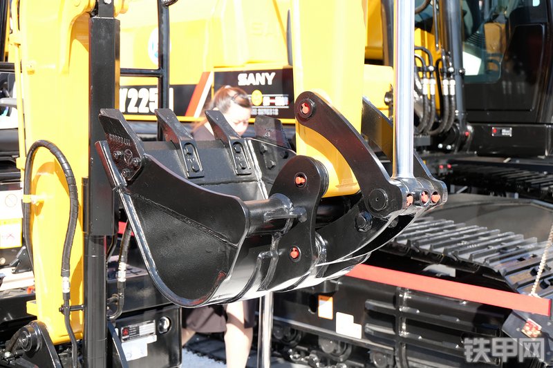 三一重工SY16C挖掘机展会( )