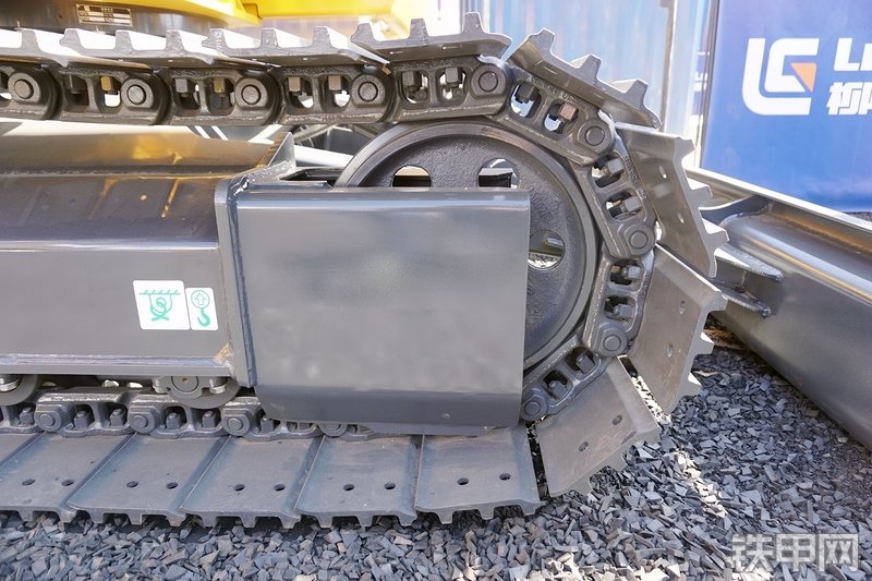 柳工CLG9075E挖掘机展会( )