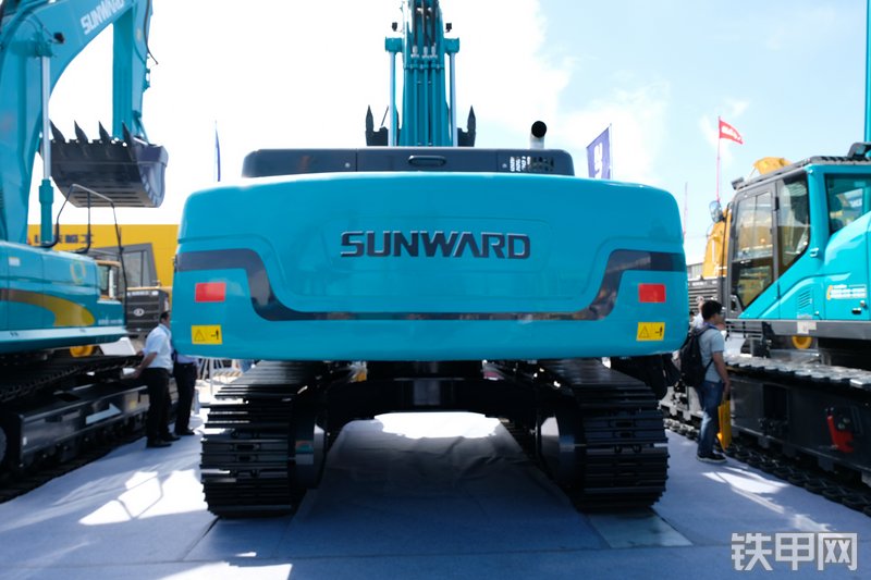 山河智能SWE500ES挖掘机展会( )