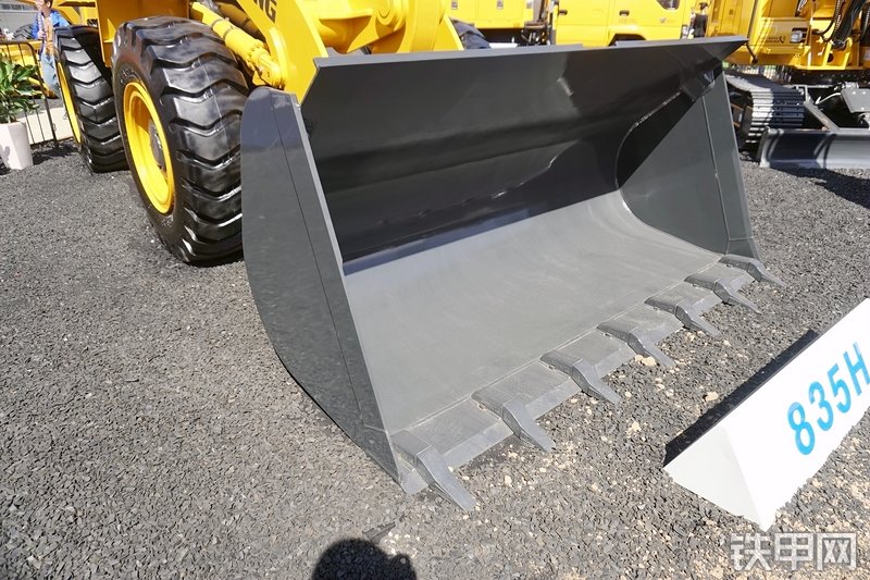 柳工CLG835H装载机展会( )