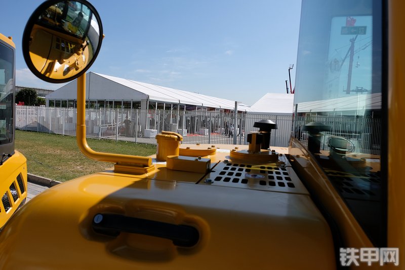 山东临工E660FL挖掘机图解( )