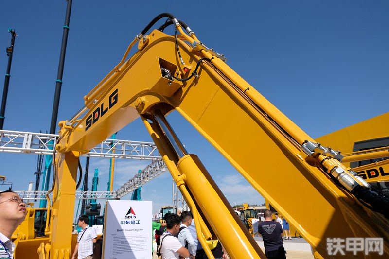 山东临工E660FL挖掘机图解( )