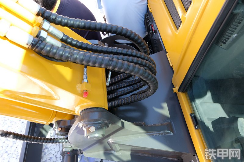 山东临工E660FL挖掘机图解( )