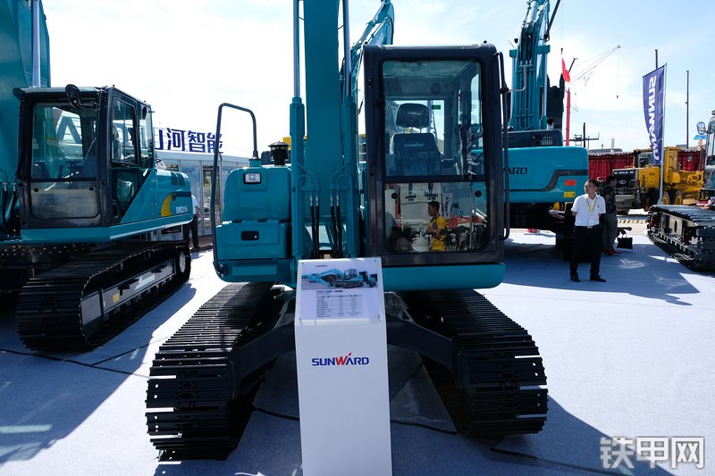 山河智能SWE100E挖掘机展会( )