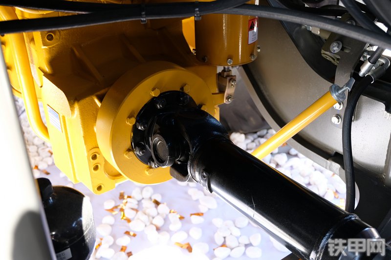 山东临工L959F装载机展会( )