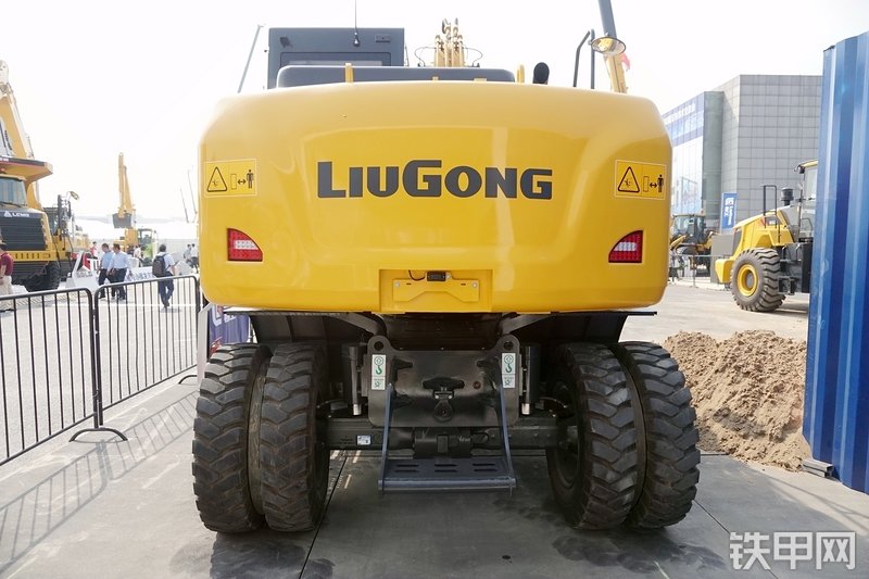 柳工CLGW915E挖掘机展会( )