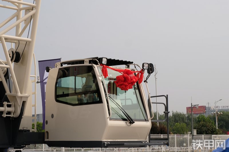 国机重工GWC200起重机展会( )