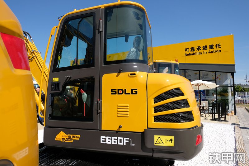 山东临工E660FL挖掘机图解( )