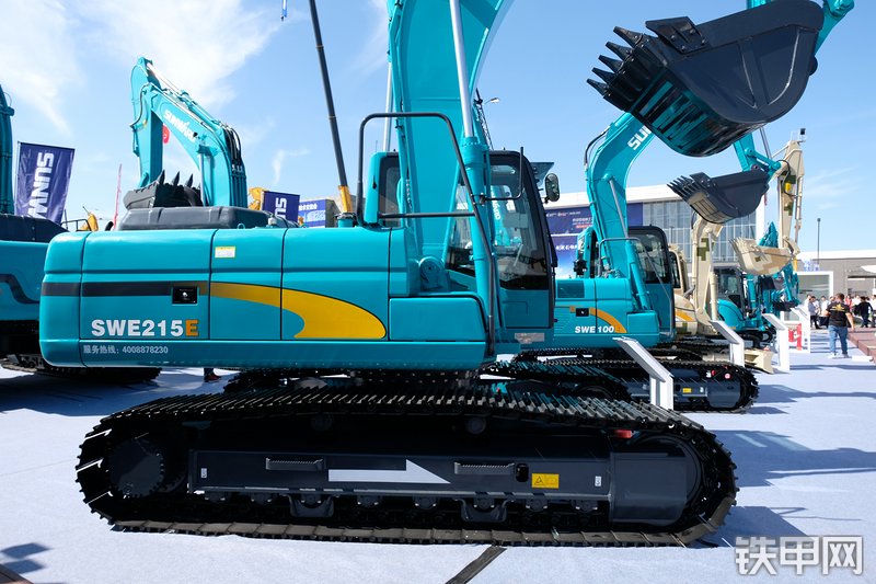 山河智能SWE215E挖掘机展会( )