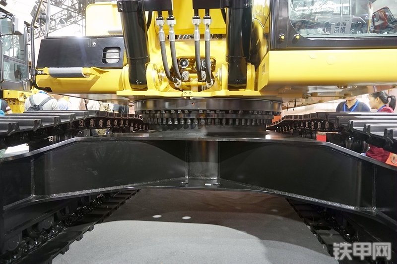 卡特彼勒349D2L液压挖掘机局部