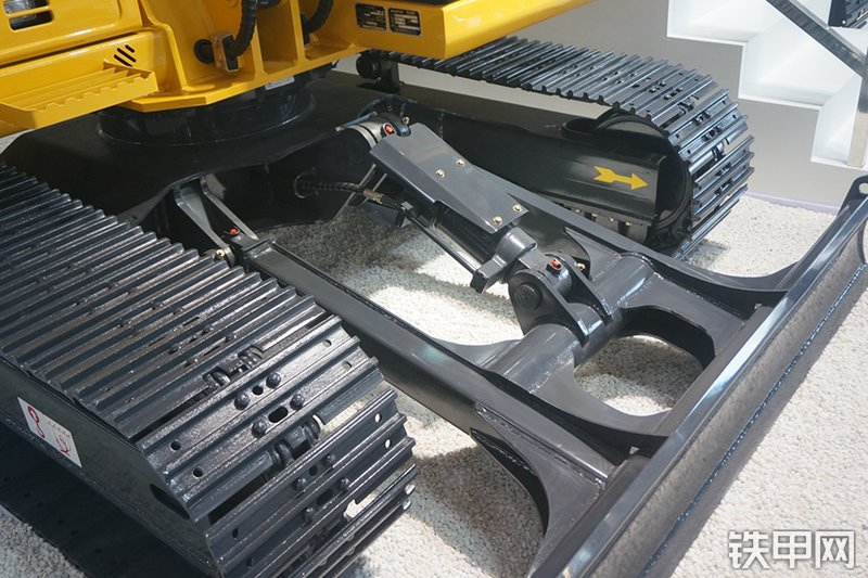 山推SE70-9挖掘机展会( )