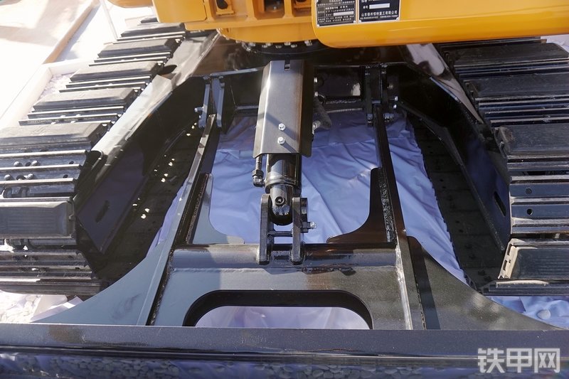 恒特重工HT80-7挖掘机展会( )