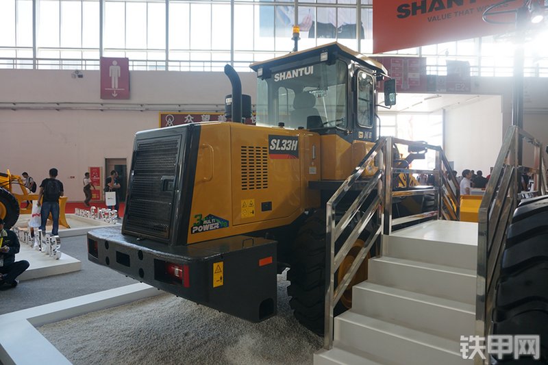 山推SL33H装载机展会( )