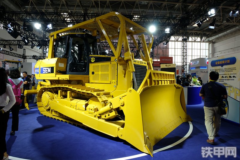 山工SEM816SENLIN履带式推土机