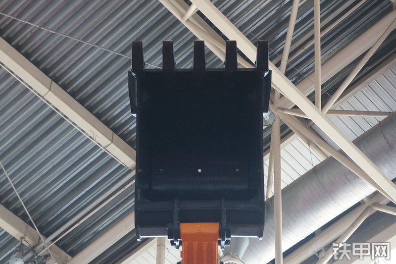 詹阳重工JYL615F挖掘机展会( )