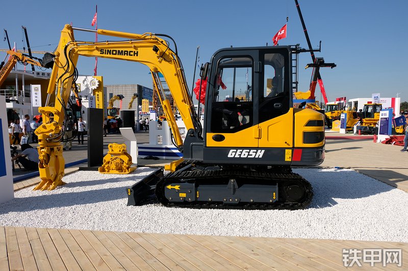 国机重工GE65H挖掘机展会( )