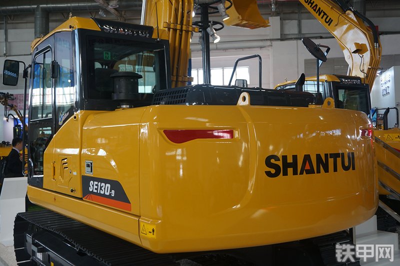 山推SE130-9挖掘机展会( )