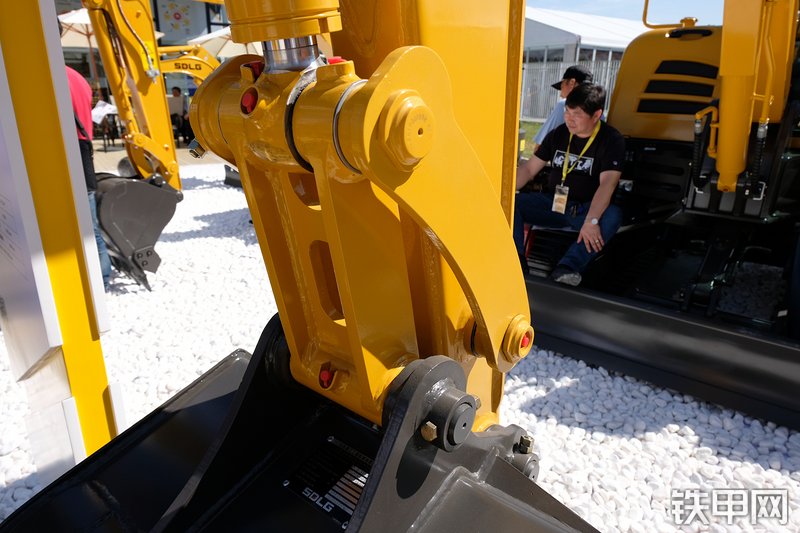 山东临工E660FL挖掘机图解( )