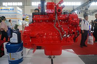 东风康明斯QSB6.7-C205发动机展会( )