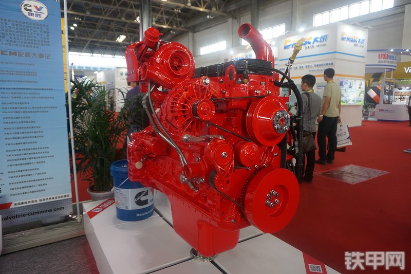 东风康明斯QSB6.7-C170发动机展会( )