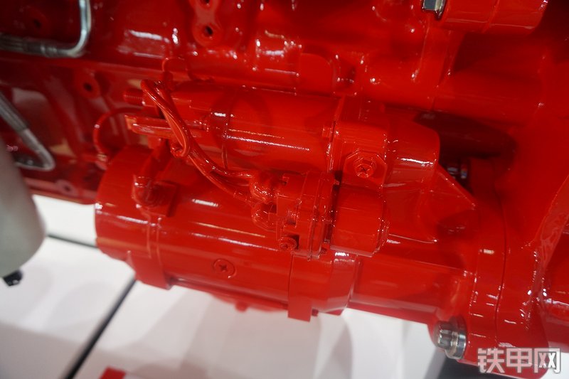 东风康明斯QSZ13-C575发动机展会( )